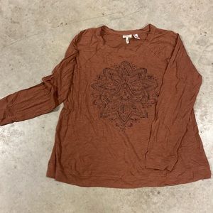 Long sleeve light weight knit